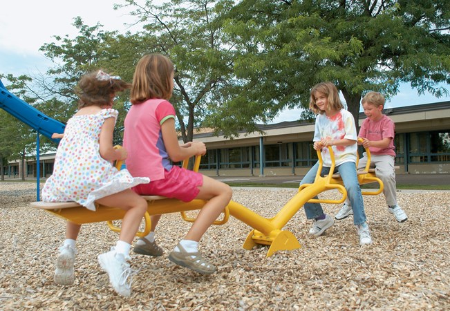 Seesaw, 4-Seats