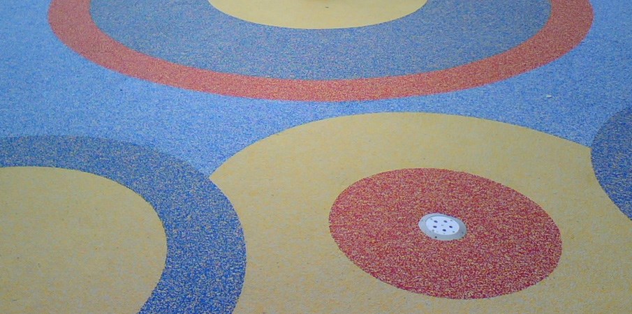 AquaFlex® Porous Water Play & Pool Deck Surfacing