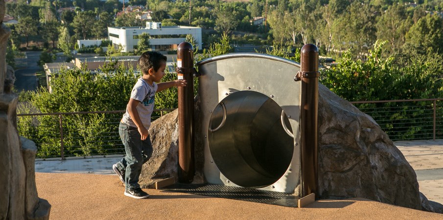 TRUNG TÂM AGOURA 